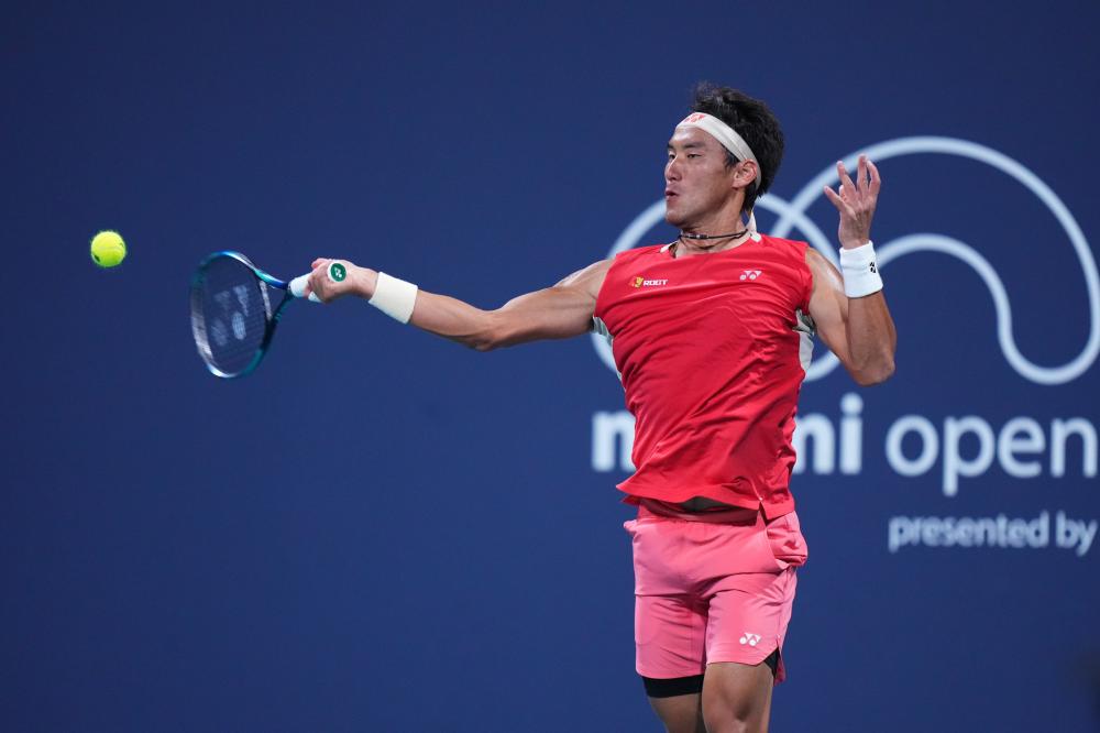 德甲半场：霍恩顿吉破门，格雷罗扳平，拜仁慕尼黑1-1圣保利